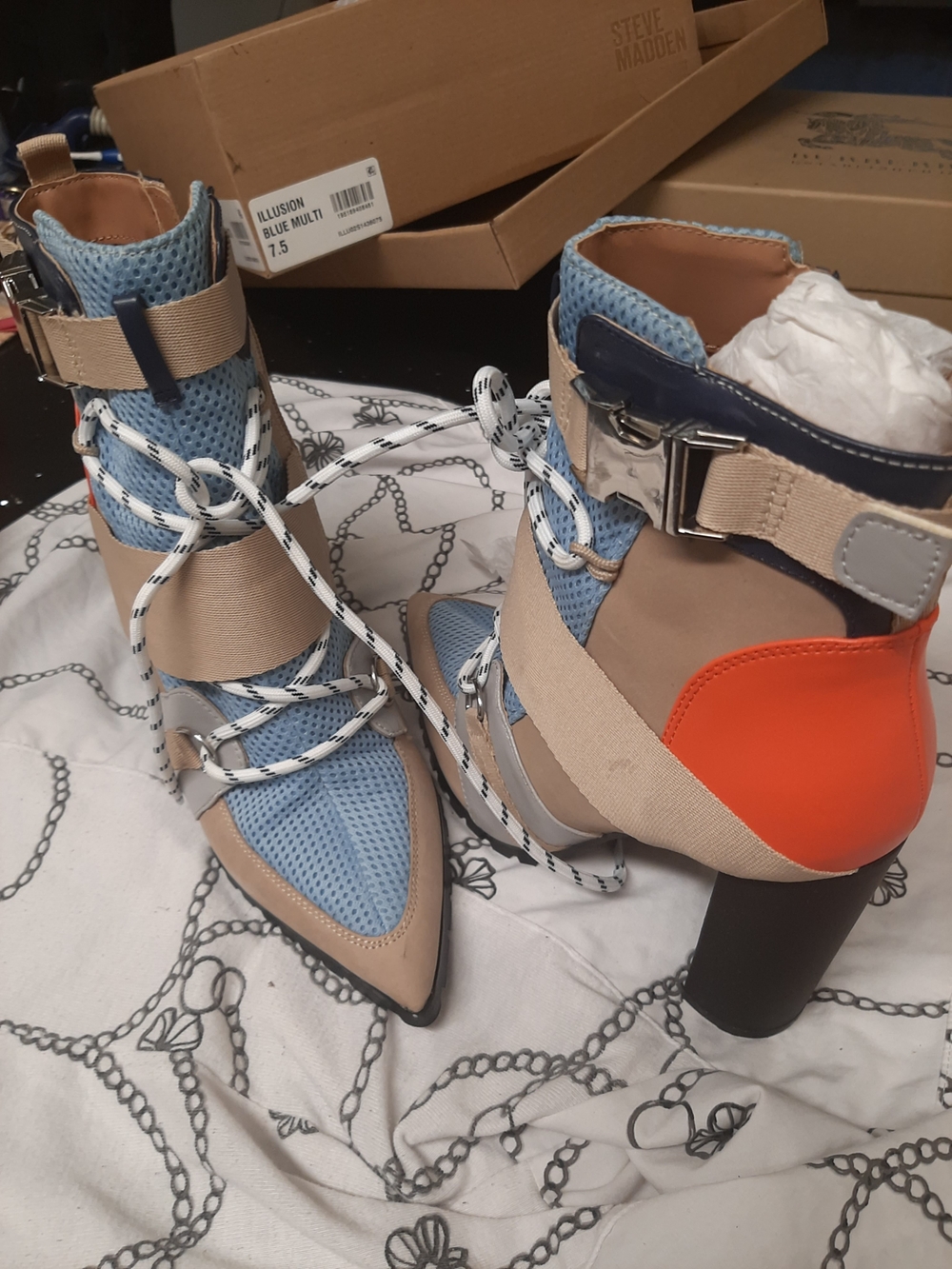 Steve Madden - Picture 7 of 7